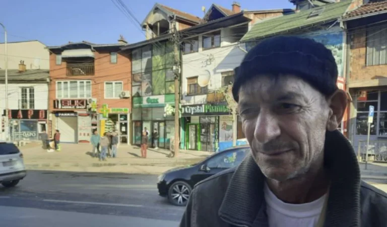 Desde 1999 ha solicitado trabajo, la confesión conmovedora del Presidente: No tengo dinero ni cura.