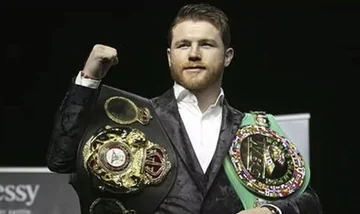 Der große Boxer entdeckt die Menge an Geld, die er in der ersten Mekka verdiente, konnte er einen gefälschten Aufkleber kaufen