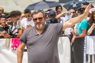Wer war Mino Raiola? Wer waren seine Spieler im Management?