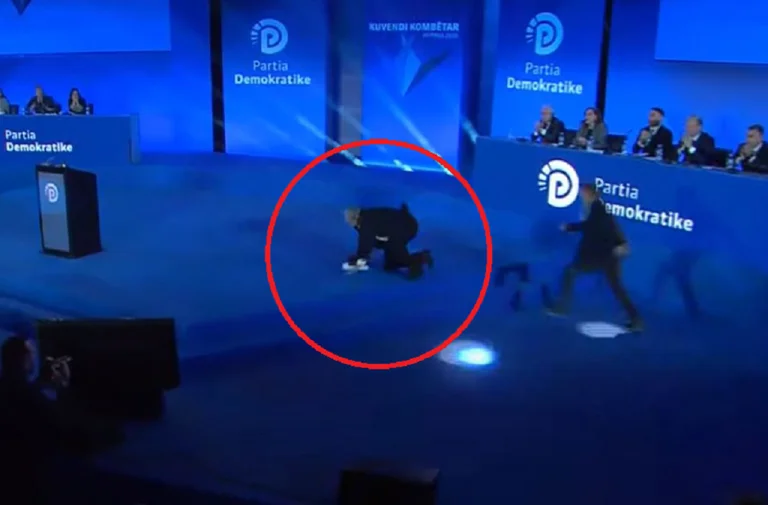 Sali Berisha collapses on DP Parliament stage