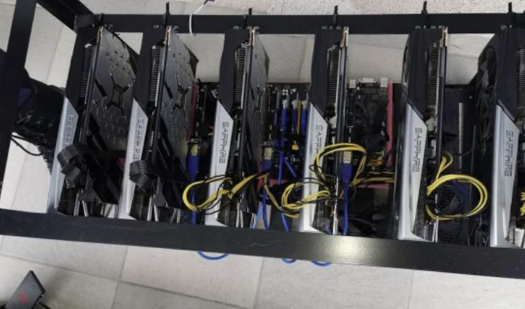 Police raid a house in Mitrovica, find 12 cryptovalut production devices