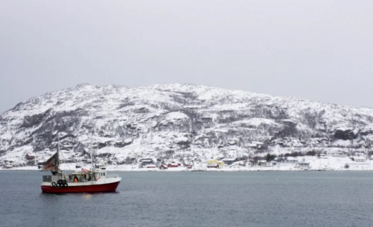 La Norvège ferme les ports aux navires russes, sauf la pêche