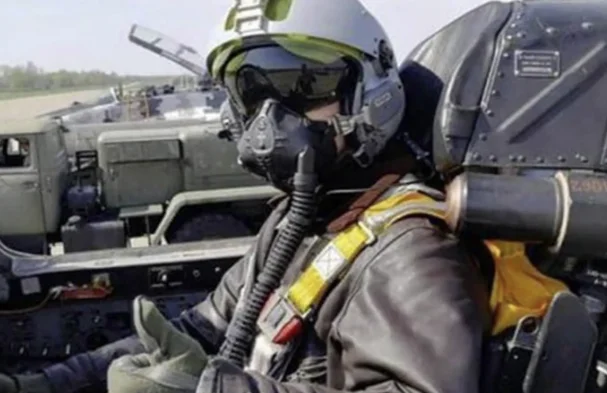 Le Fantzam de Kiev “a été tué. Qui se cachait derrière le casque du pilote qui a renversé des avions russes ?