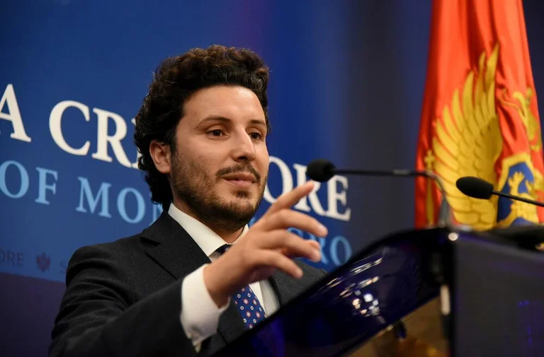 Dritan Abazovic albanais devient Premier ministre monténégrin