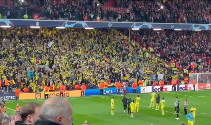 Diese Aktion von Willarreal Fans nach dem Liverpool Spiel macht alle überrascht