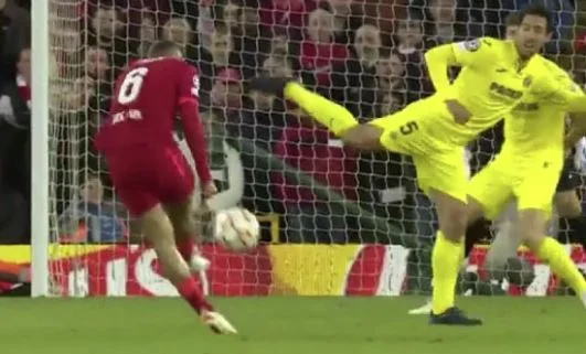 You saw Theago Alcantaras hit a shame it didn't end up in the net.