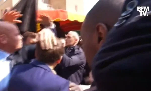 As re-elected president, Macro goes shopping, but some tomatoes are eaten by the head (Video)