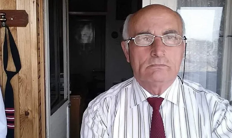 Old dog, I'm supposed to burn up irritability commentators send comments to teachers suspected of pedophiles