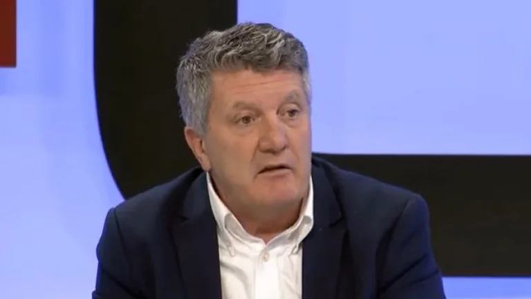 Milaim Zeka e quan “rrence” Vjosa Osmanin: Më përpara e votoj Simiqin që eshtrat e nënës m’i han