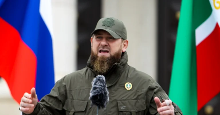 Cadyrov offre $1m per la distruzione di ceceni combattenti pro-Ucraina