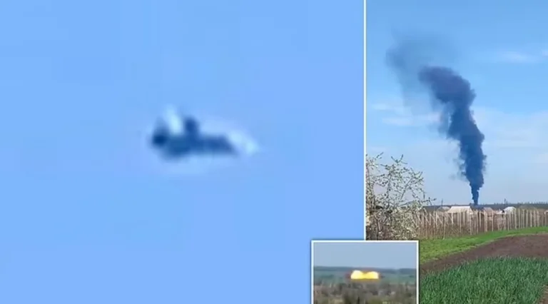 Released images of the Russian plane crash, pilots drop by parachute