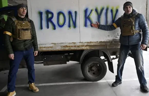 In the middle of the war, Wladimir Klitzcho surprises everyone, that's his decision to return to boxing.