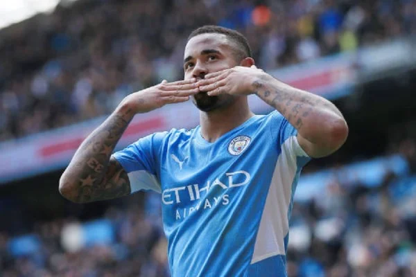 Jésus n'exclut pas Manchester City