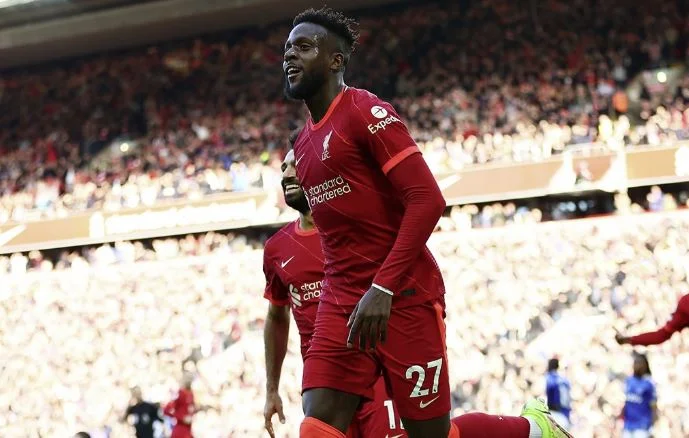 Liverpool doesn't give a fuck, he's chasing a leg-on. Man City for title