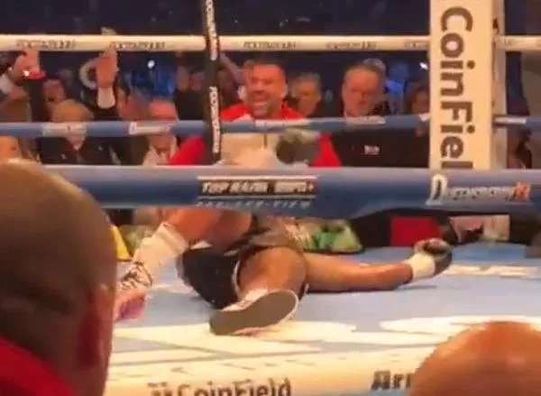 “EROR” Der Moment, an dem Tyson Fury seinen Bus verloren hat...
