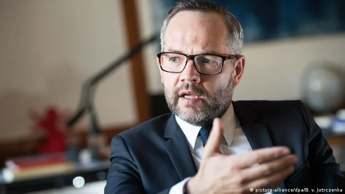 Former German minister: EU must eventually keep promises, lift Kosovo visas