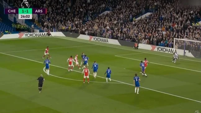 Kalte Dusche für Chelsea é Arsenal wieder in der oberen Hand, markiert Smith Rowe