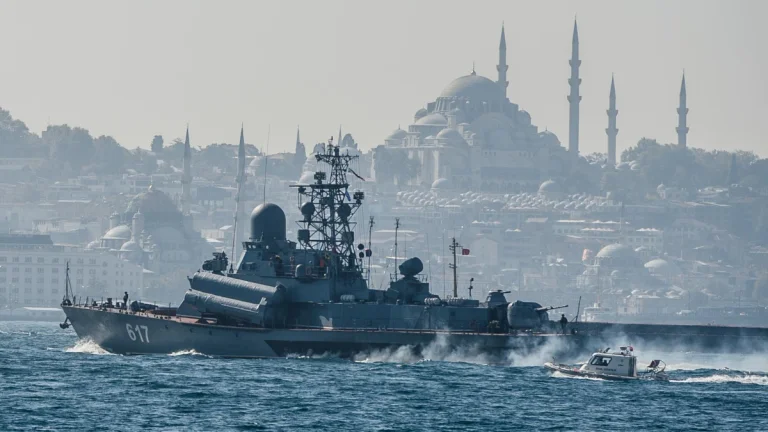 Another blow to Russia: A few days after Moscow's shipwreck, Russian Black Sea ship captain killed