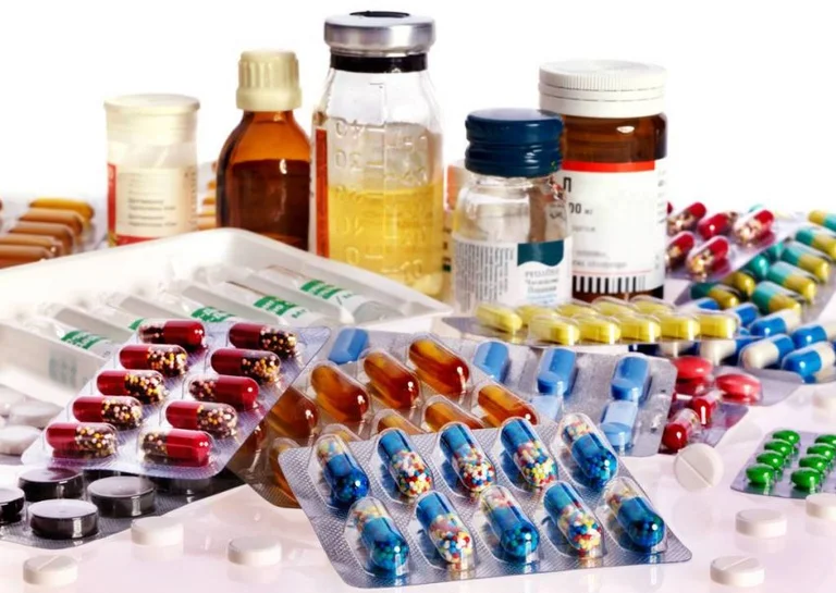 I fornitori non portano i loro farmaci, li comprano più di quanto vendono