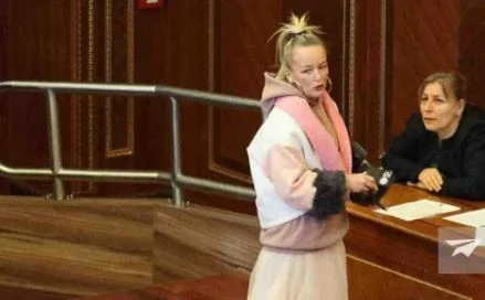 Adriana Matosi fa un aspetto più etico alla sessione di Assemblea