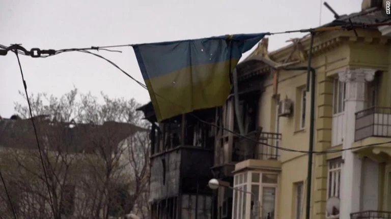 Les soldats de Mariupol continuent de résister à l'ultimatum russe pour se rendre, déclare le Premier ministre ukrainien