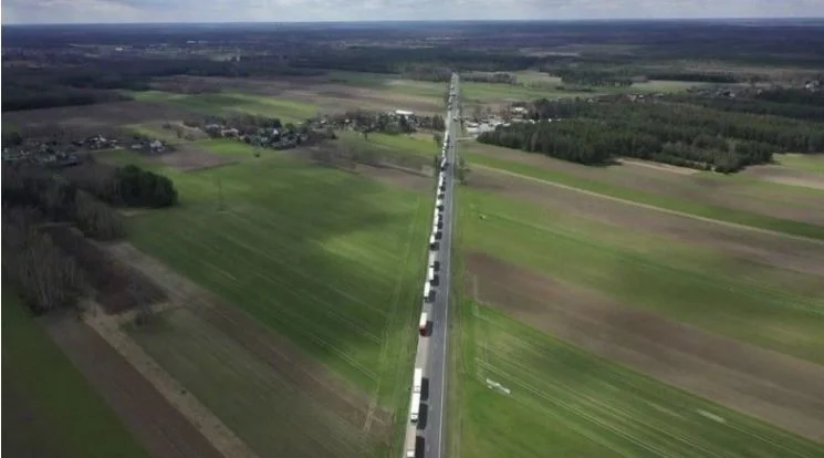 Russian, Belarusian trucks blocked at Poland-Belarus border after EU sanctions