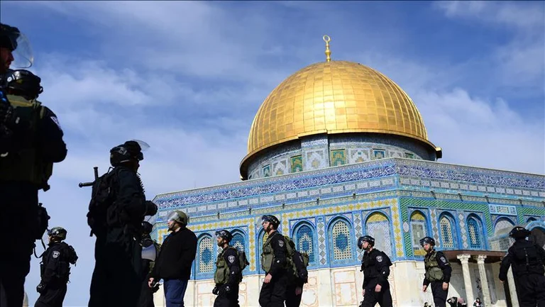 Israelische Polizei in Al-Axa Moschee Komplex