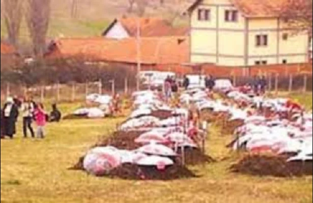 23-jährige aus dem Poklek und Chikatova Massaker