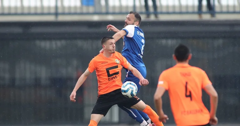 Balcani-Pristina, formazioni ufficiali