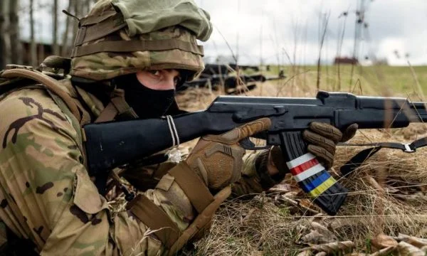 Biélorussiens qui veulent lutter contre Poutine: Si l'Ukraine gagne, nous avons une chance