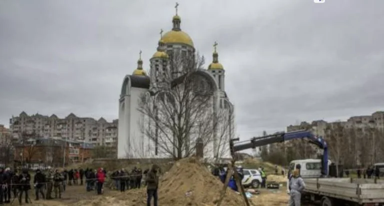 The bodies of 900 civilians near Kiev are found
