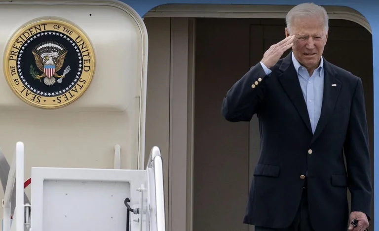 Biden ne devrait pas se rendre en Ukraine