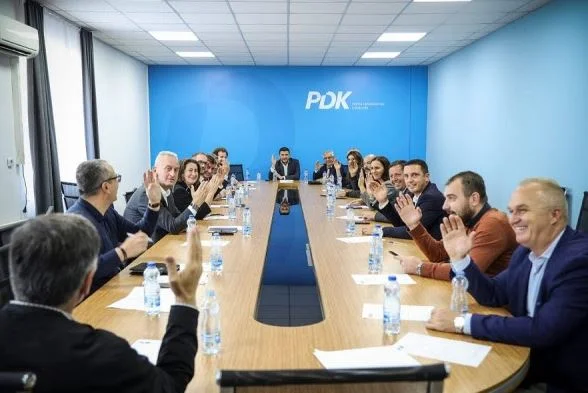 La direction du PDK approuve la structure et l'organisation du CECM dans les exilés et les branches