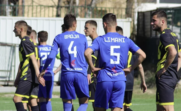 Licht ist in Kosovo Cup final