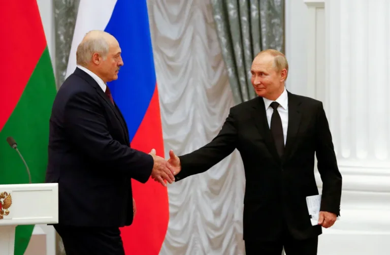 Poutine rencontre Lucas, sujet des sanctions occidentales