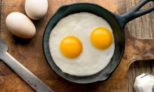 Qu'arrive-t-il à votre corps si vous mangez des œufs tous les matins