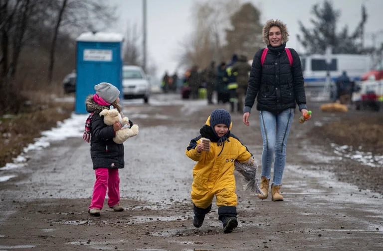 Says UN: 4.8 million Ukrainian children displaced since the beginning of the war