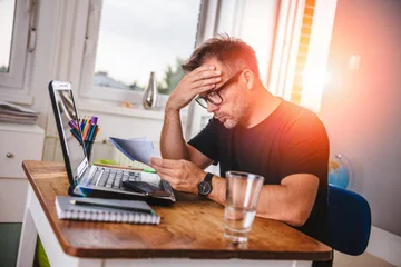 Study shows how a lack of money affects our heart