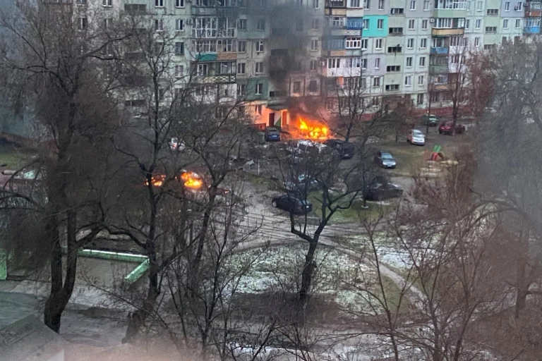 Le Drian: Do të ketë faj kolektiv nëse nuk bëhet asgjë për të ndihmuar Mariupol-in