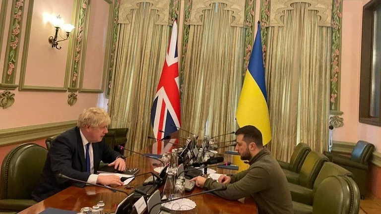 Johnson rencontre Zelensky à Kiev