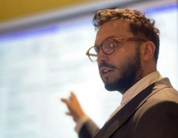 Gashi : Les communistes continuent de lutter contre la prestation de services aux citoyens
