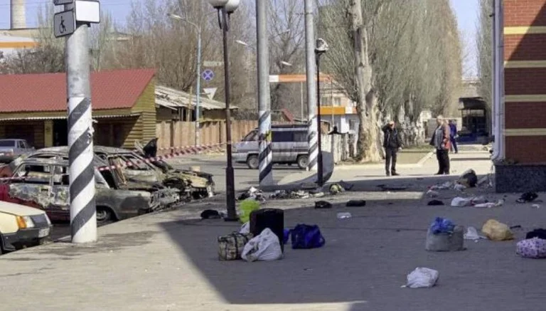 White House backs investigation into Ukraine train station attack