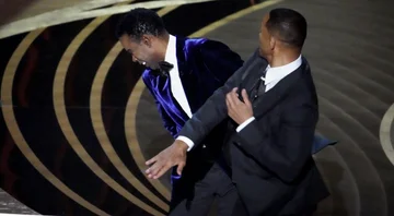 Will Smith est expulsé des Oscars pendant 10 ans.