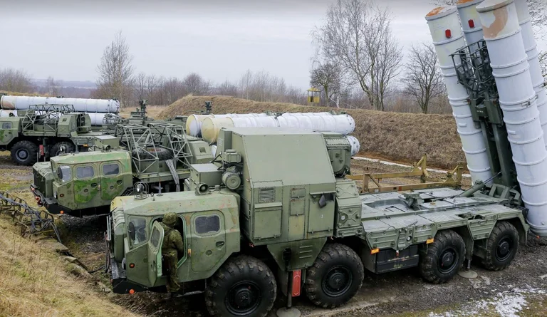 Slovakia considers Ukraine's prayers, donates S-300 air system