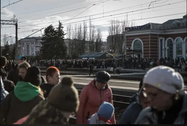 Kramatorsk train station, 30 dead and 100 injured
