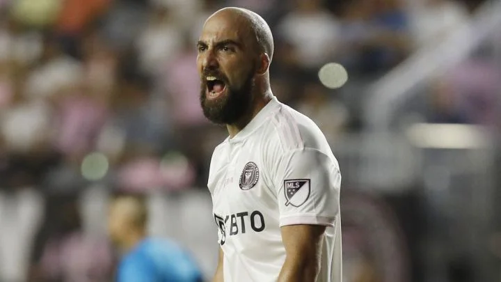 Higuwin says he's not retired from football: I'll keep playing