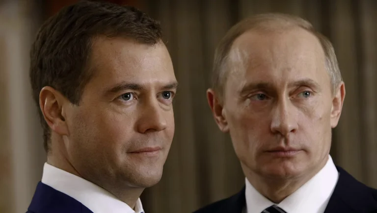Prompt Putin amigo: Él quiere construir un imperio de Rusia a Portugal