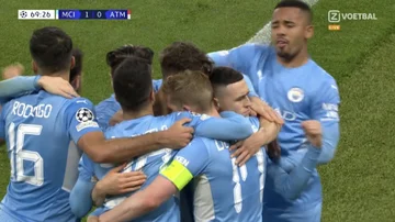 Schließlich markiert die Verteidigung von Atletico Madrid De Bruyne.