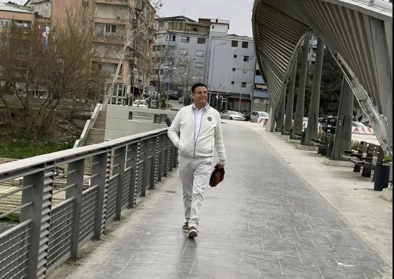 Agim Bahtiri sniffed the country's wind over the bridge: A respected knowledge of circumstances makes dung strong