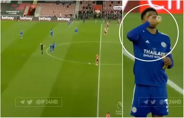 Tolle Sachen. Jeder auf dem Feld wartete auf Leicesters Spieler, während er iftar verzehrte.